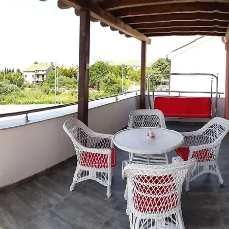Lucija Appartement *