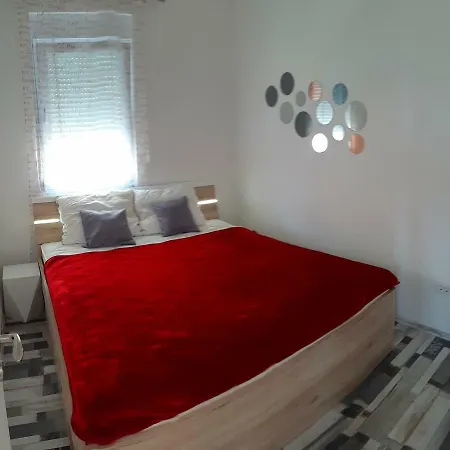Lucija Appartement *