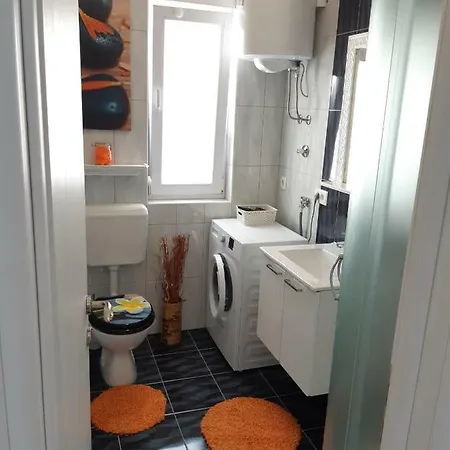 Lucija Appartement *